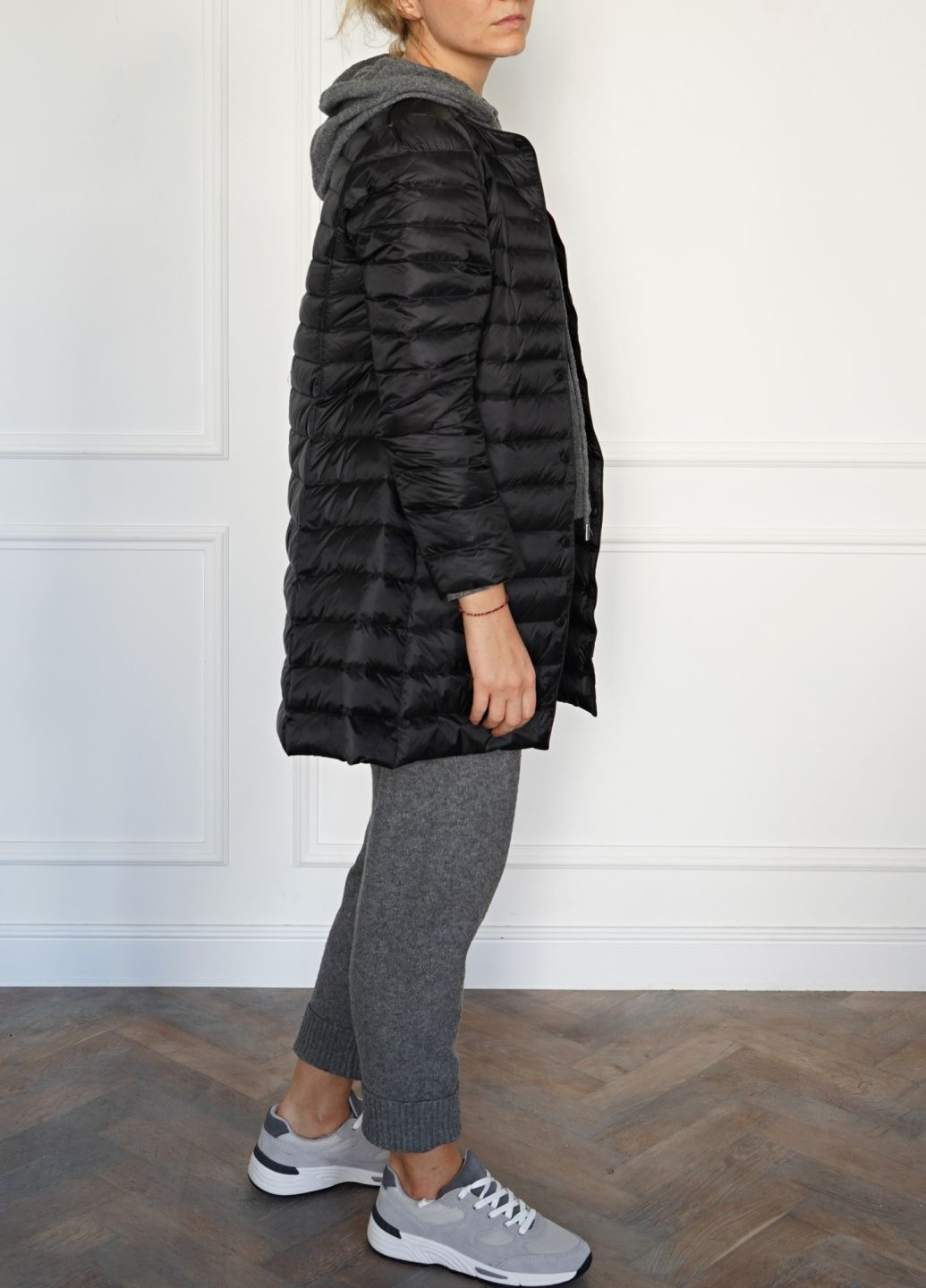 Чорний демісезонний Пуховик One