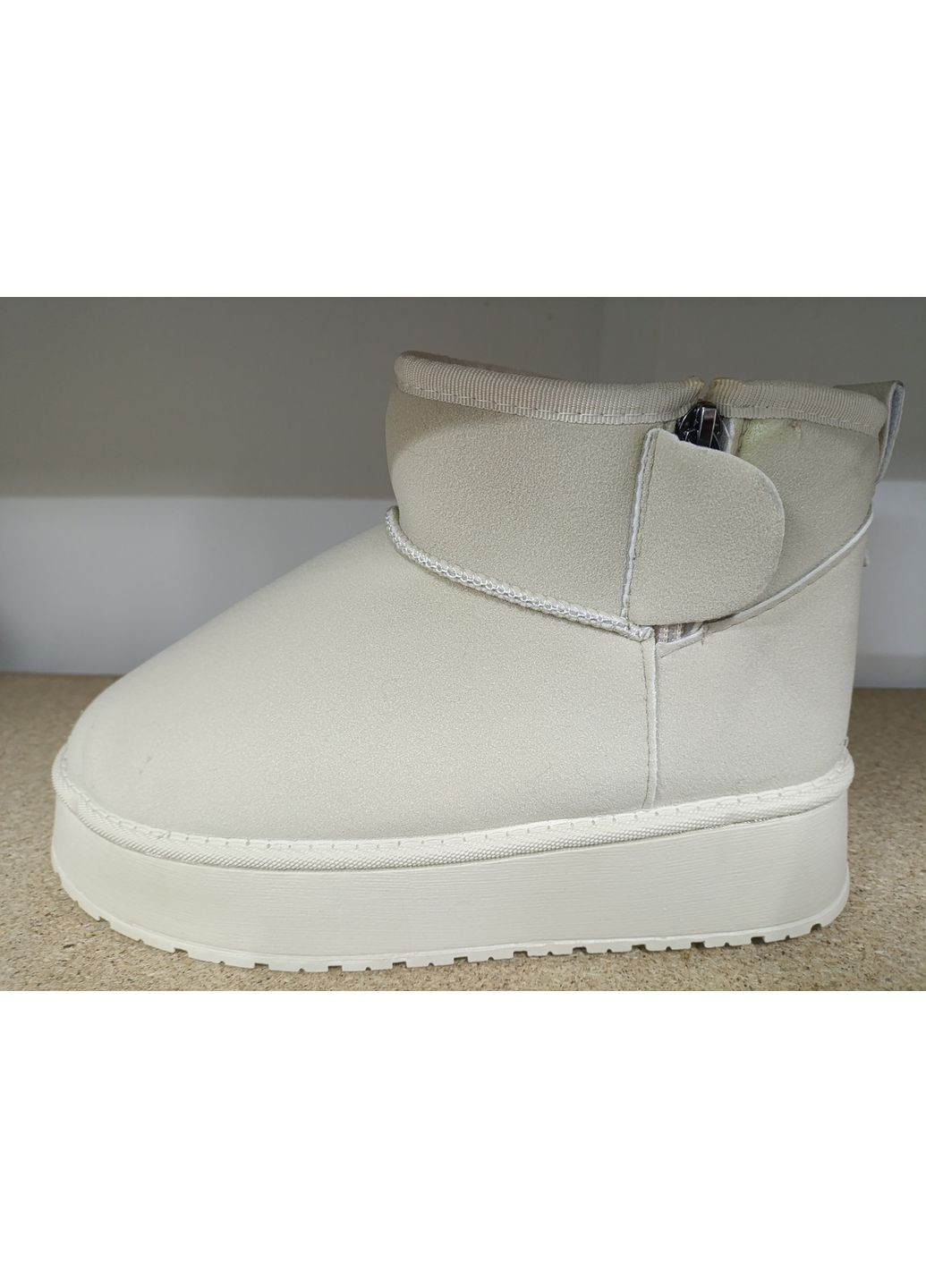 Зимние угги No Brand