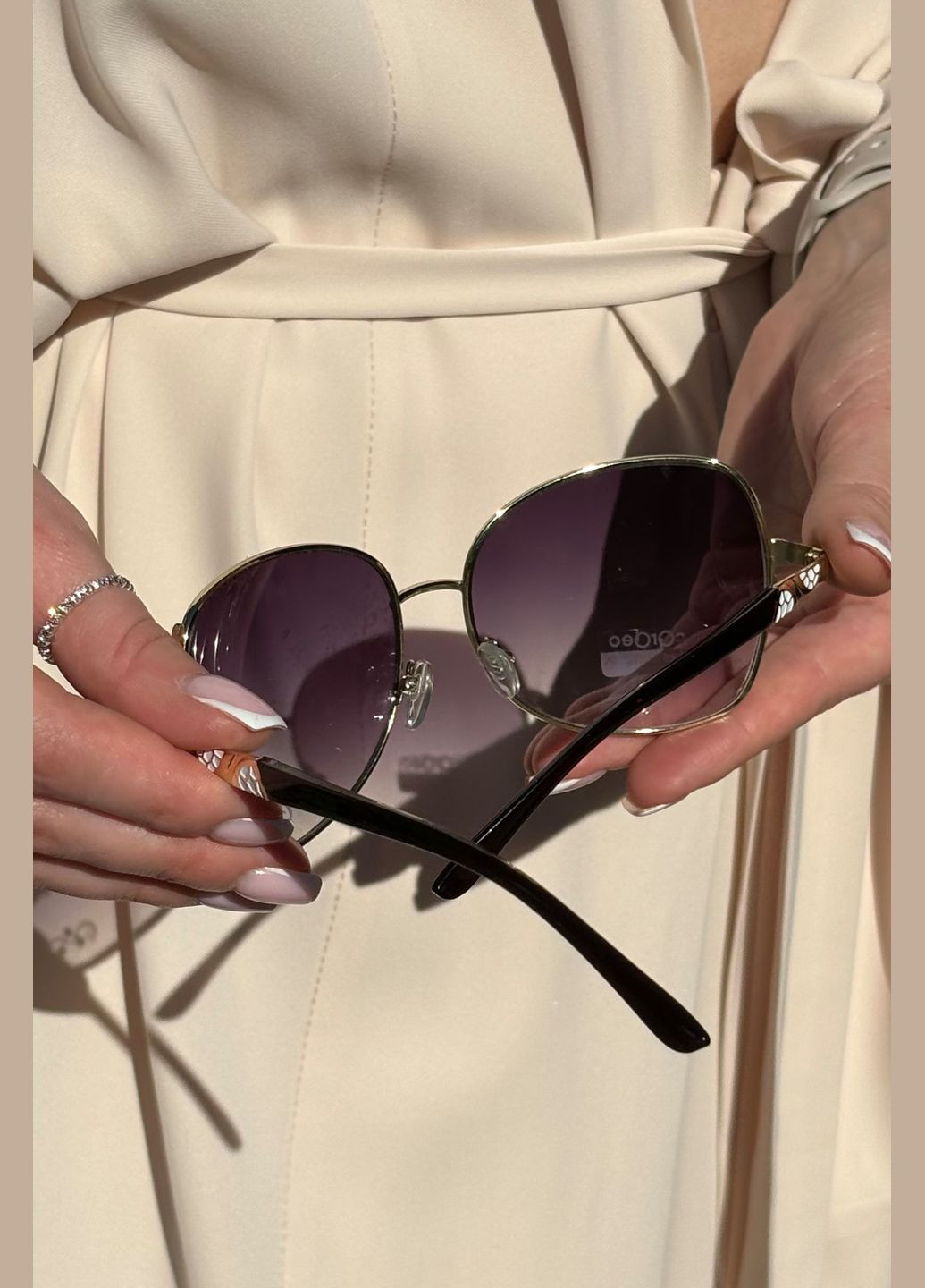 Окуляри жіночі чорного кольору Let's Shop (299146879)