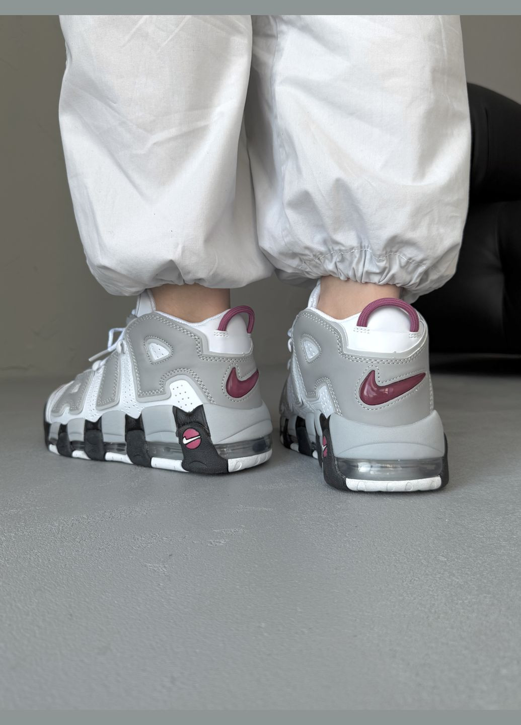 Кроссовки женские и мужские Nike Air More Uptempo 96 White Grey Black | Найк Аир Море Аптемпо 96 белые No Brand белые демисезоны (339604433)