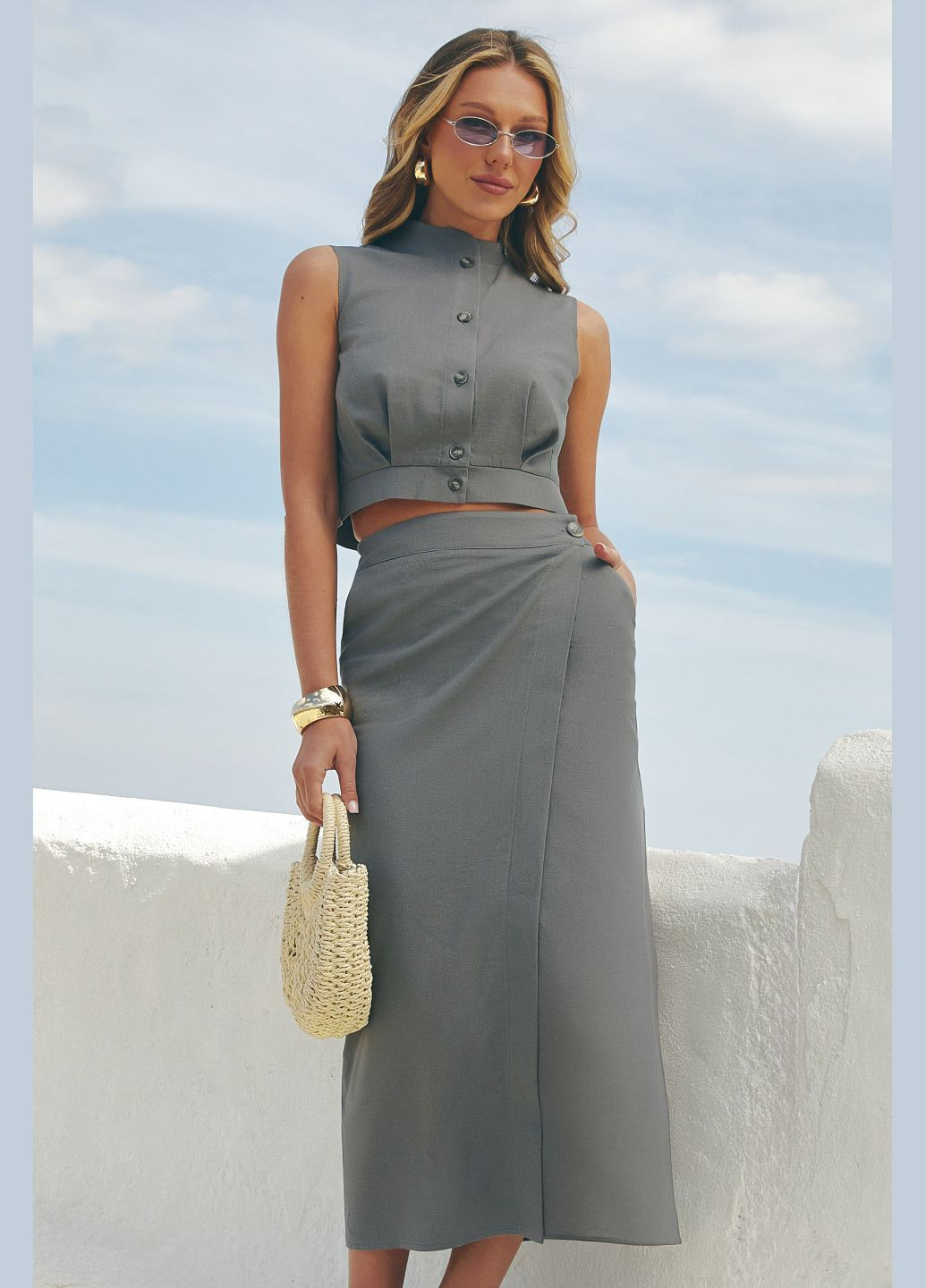 Жилет жіночий на ґудзиках з коміром безрукавка жіноча жилетка льон-котон ST-Seventeen (333602566)