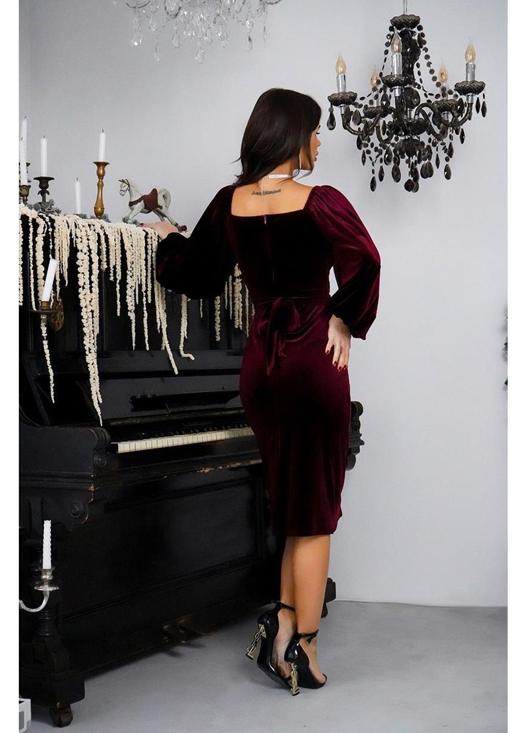 Бордова коктейльна сукня відкриті плечі 24095 бордова Tanita-Romario