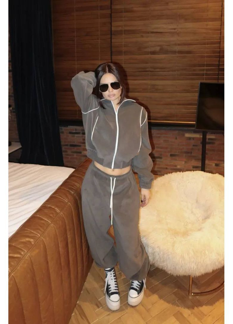 Жіночий спортивний костюм No Brand (371260731)