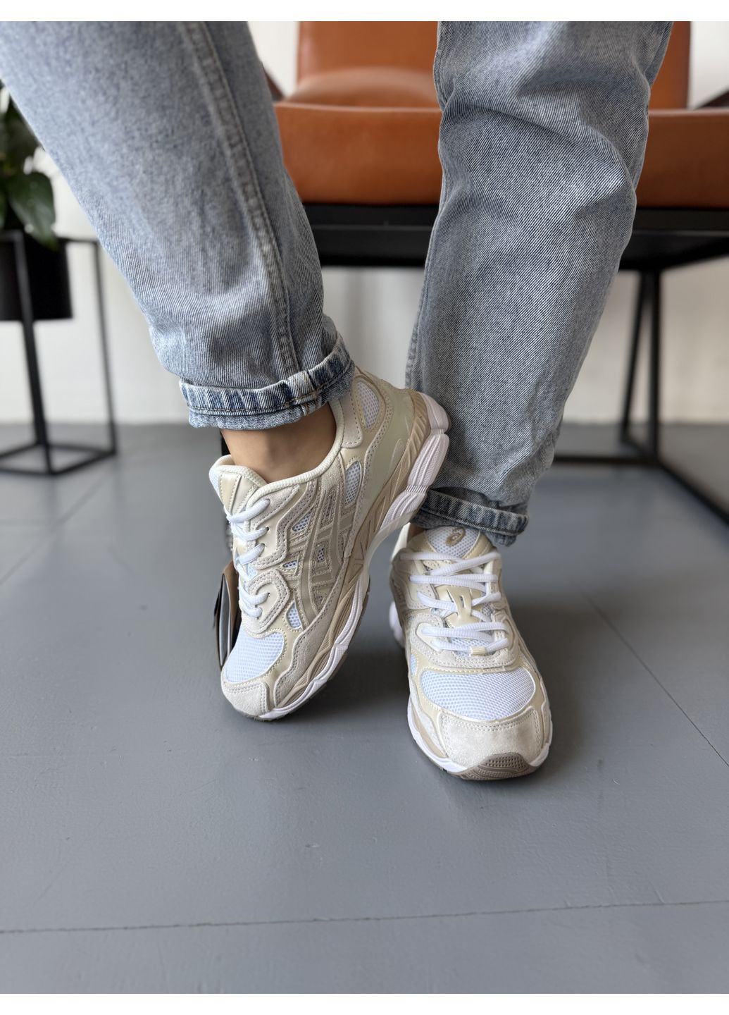 Серые демисезонные кроссовки мужские asics gel-nyc white feather grey асикс гель нюк No Brand