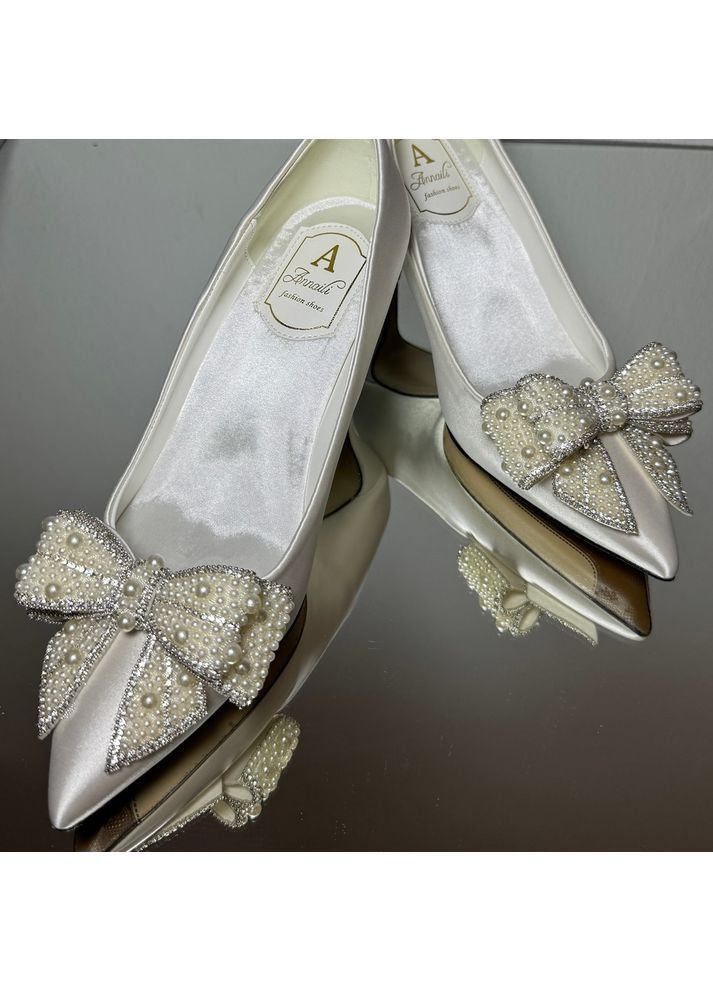 No Brand Жіночі туфлі сатинові весільні для нареченої з бантом із перлів 7,5 см білий з текстиль, — (351394391)