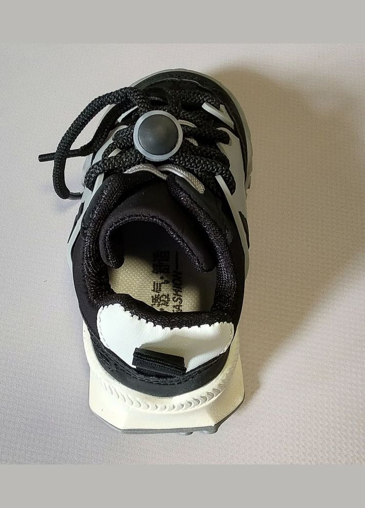 Черные всесезонные кроссовки детские he серо-черные No Brand