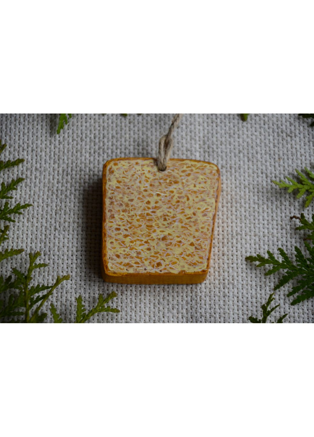 Набір Дерев'яних підвісок - сувенір "Хліб з маслом і помідор і цибуля" Lucy Kozyra (369407802)