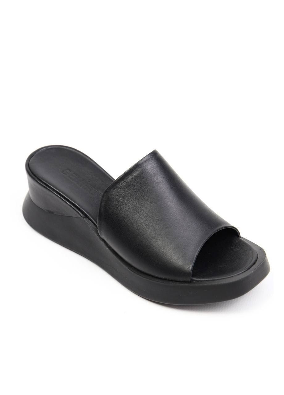 Черные шлепанци Benito