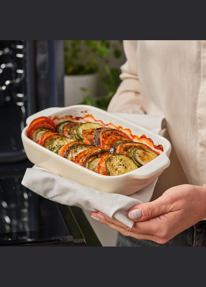 Форма для випічки Stoneware з кришкою мигдальний крем 0,9 л CC006105-001 KitchenAid (316467785)