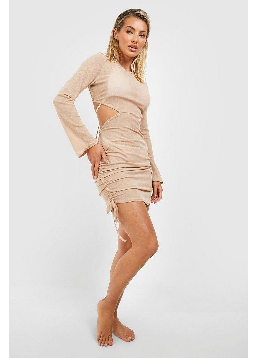 Бежевое пляжное платье Boohoo однотонное
