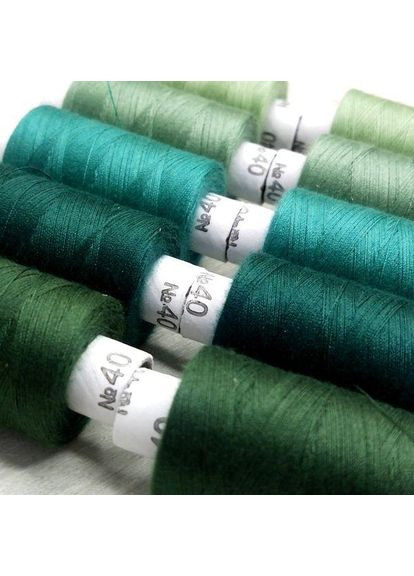 Набор нитей с градиентом 40/2 100% полиэстер 400м. К4-49 Plus-plus (352747331)