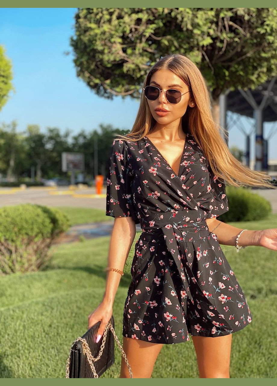 Красивий чорний літній ромпер із якісного штапелю в квітковому принті, короткий літній комбінезон із коротким рукавом. No Brand 1006 чорний