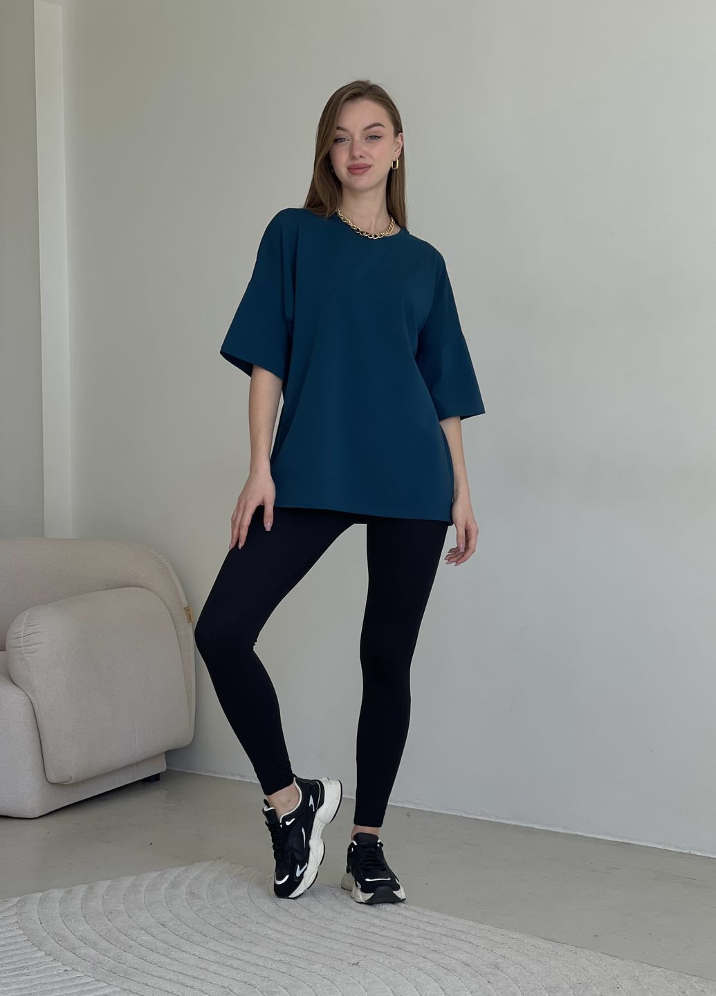 Футболка оверсайз жіноча чорна Монті 800001001 Merlini - (291120869)