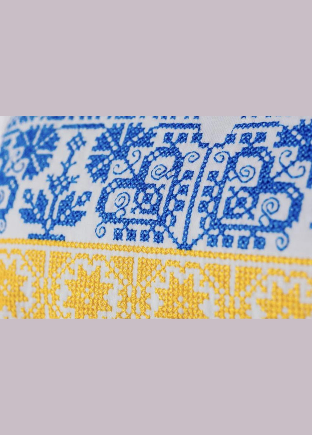 Футболка з вишивкою Жовто-блакитне серце V&V — 303727304