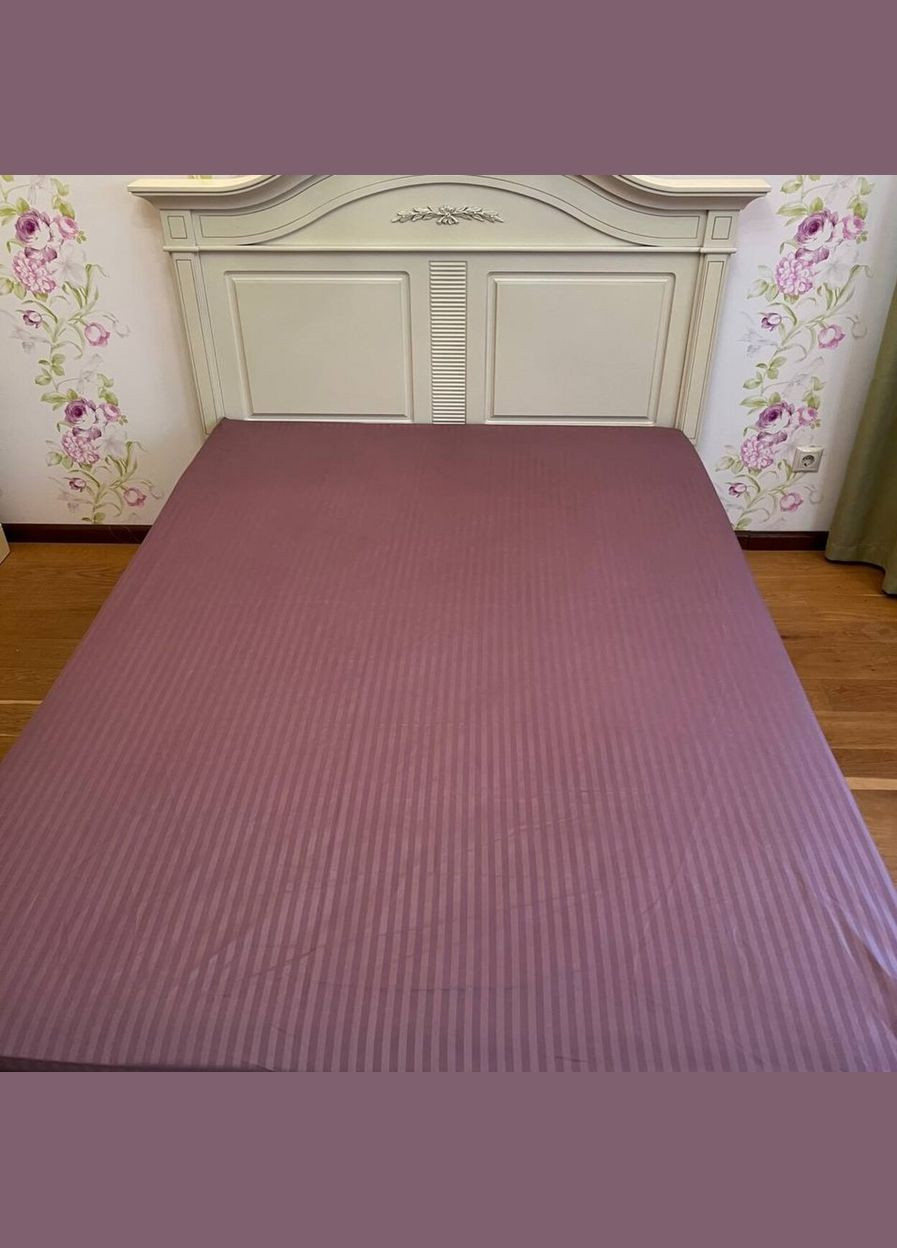 Простынь на резинке 140х200 темно-сиреневая Страйп Микросатин 99013 Ananasko (330823142)
