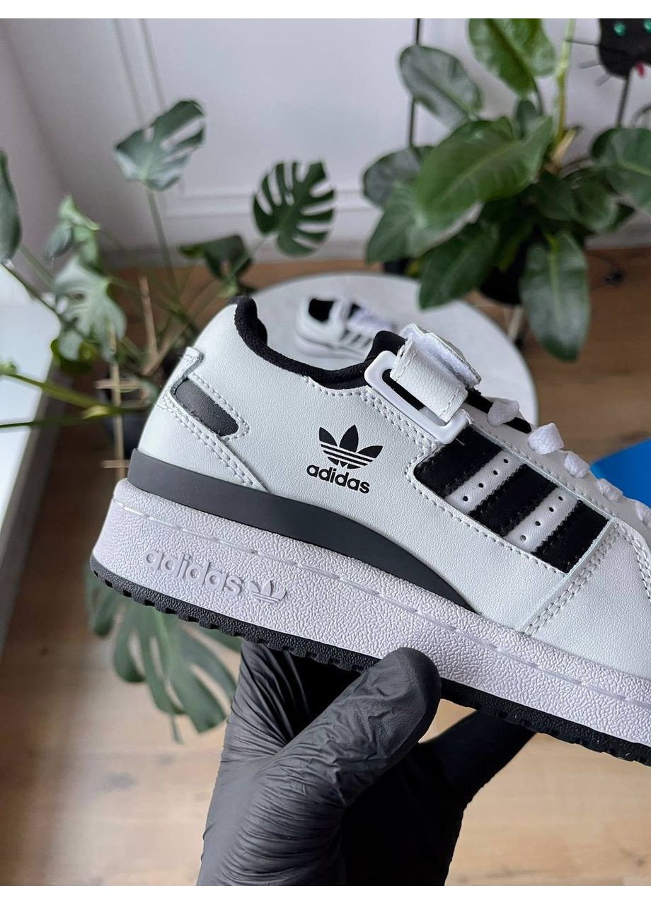 Белые демисезонные кроссовки мужские и женские adidas forum low white black | адидас форум низкие белые No Brand