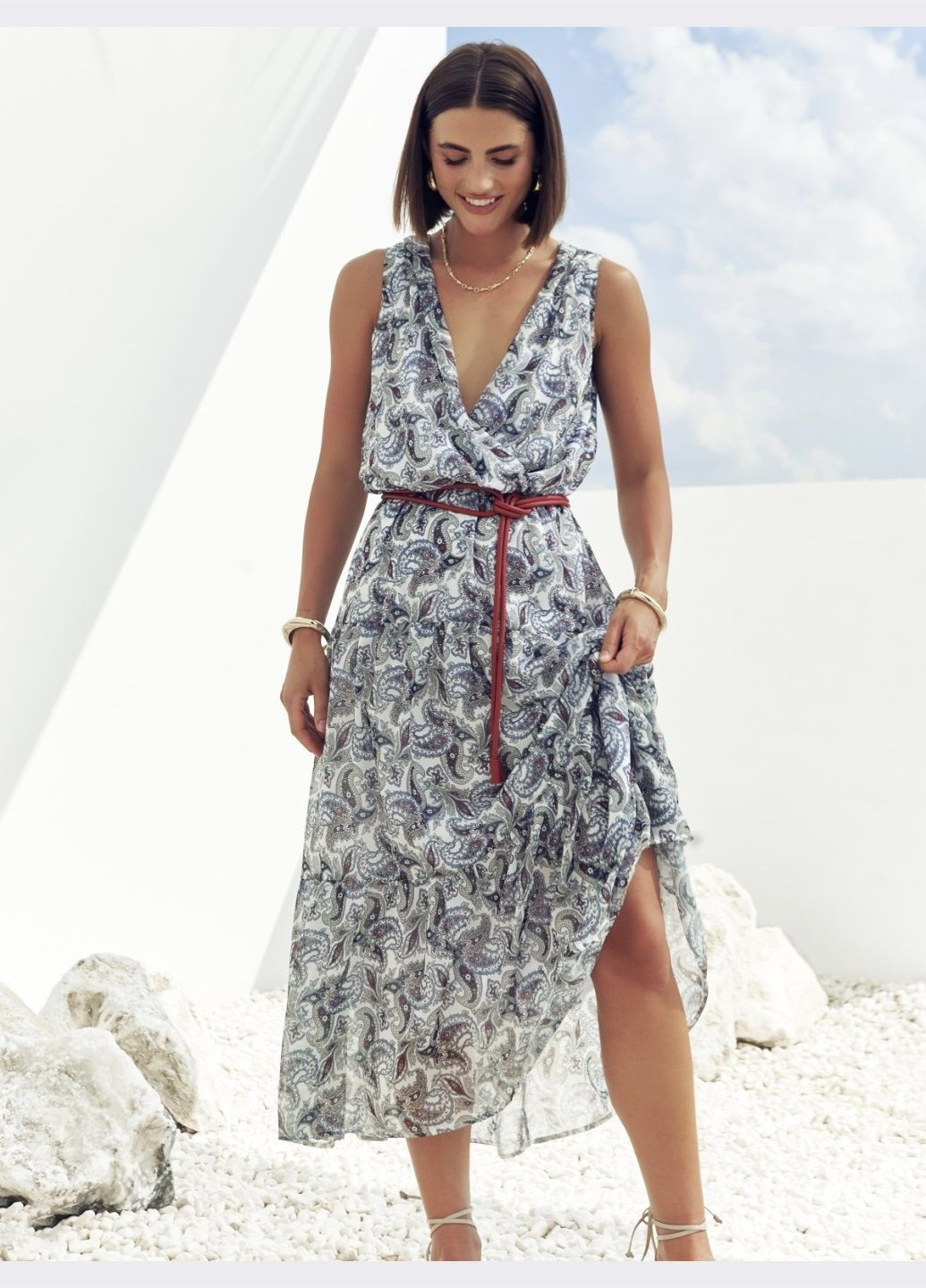 Белое кэжуал платье-миди с принтом белое Dressa