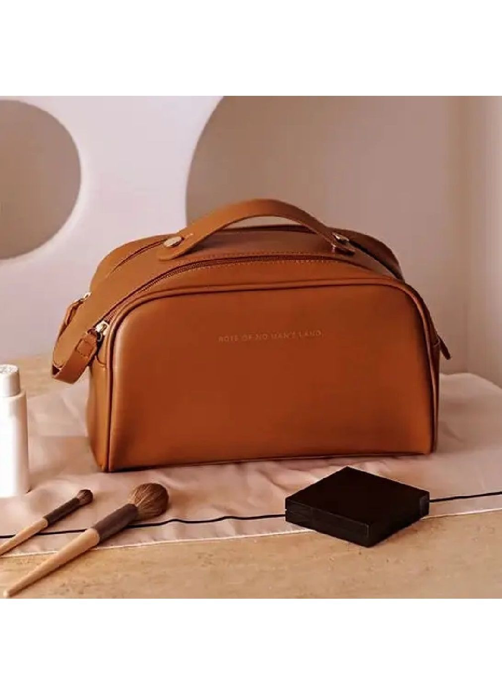 Косметичка органайзер для зберігання транспортування косметики з ручкою для перенесення 25х15.5х14 см (478334-Prob) Коричнева Unbranded (304140631)