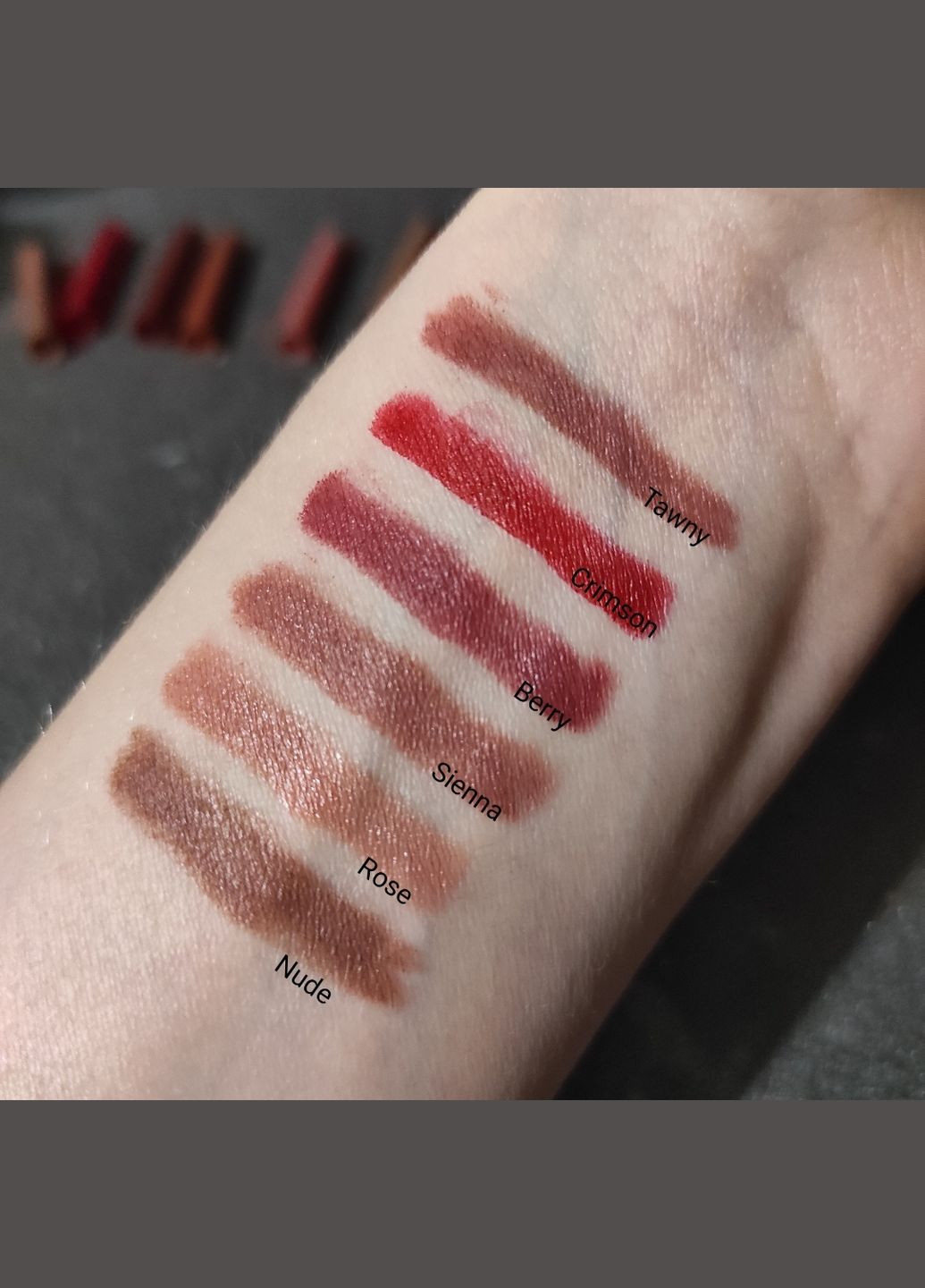 Автоматичний олівець для губ Retractable Lipliner - Crimson 0.21г Technic (302497657)