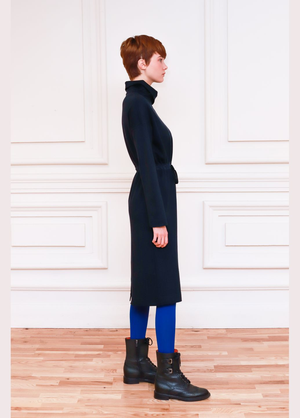 Синее кэжуал деловое темно-синее платье с воротами на кнопках гаурда Dolcedonna