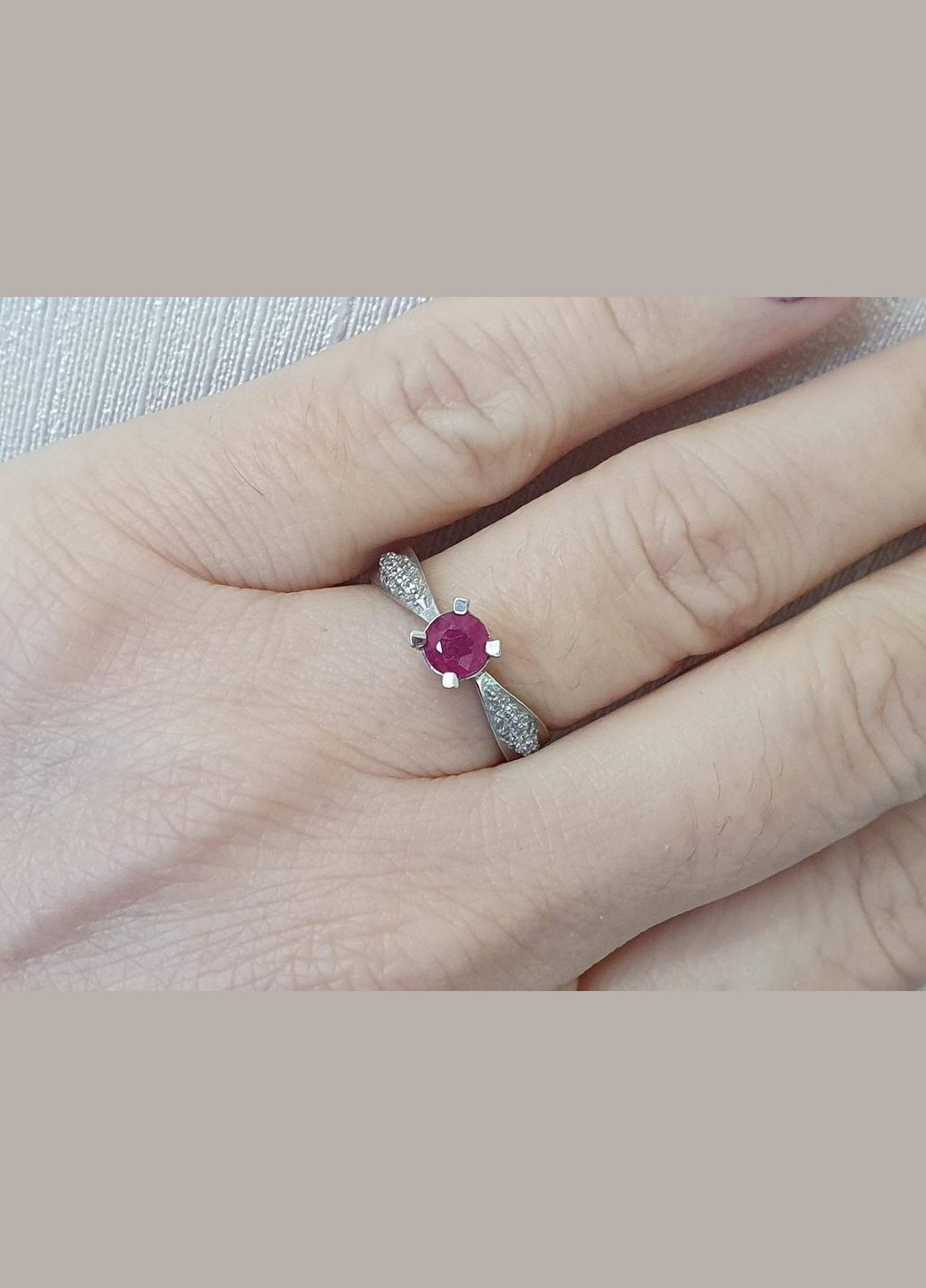 Серебряное кольцо с рубином. 1685/9Р RUB AGNI (327416515)