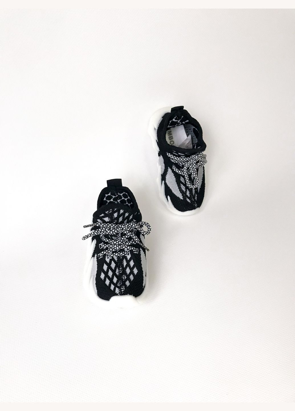 Черные кроссовки 21 г 14,4 см черный артикул к146 Kimbo-O