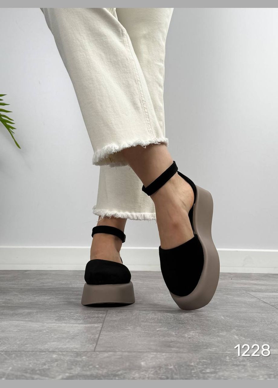 Стильні жіночі босоніжки No Brand (325989664)