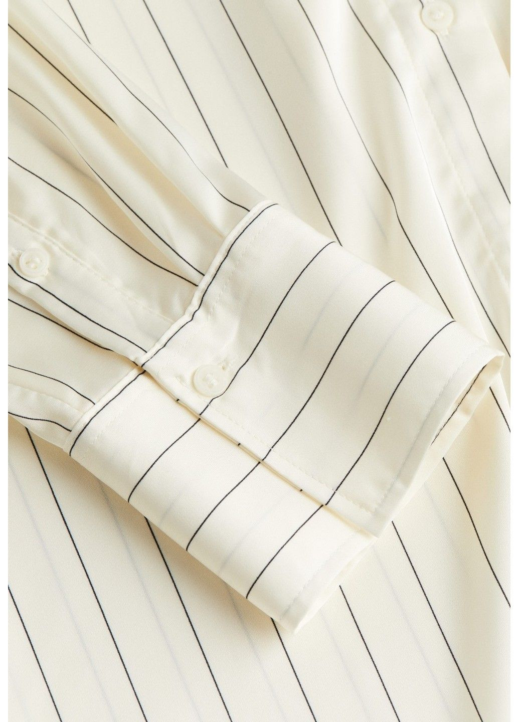 Жіноча блуза з V-подібним вирізом (57700) XS Молочна H&M (304196989)