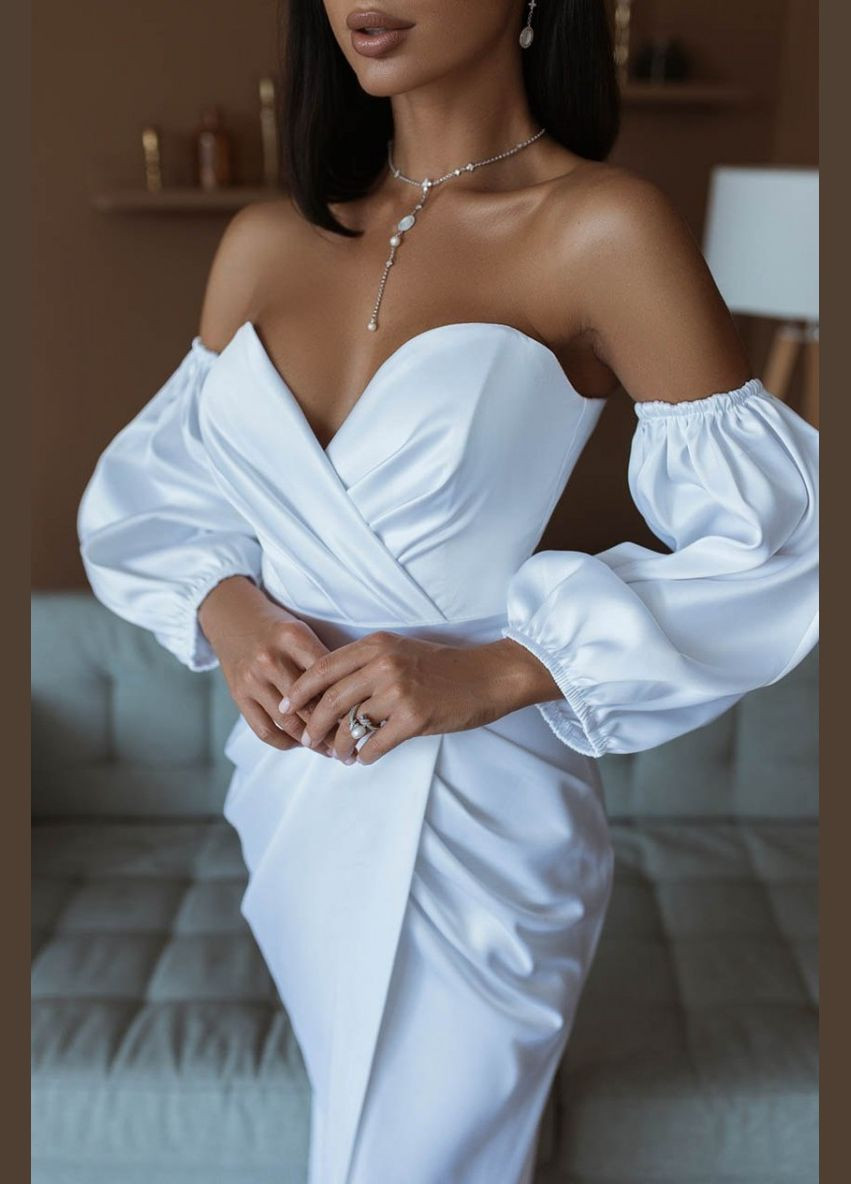 Белое вечернее платье футляр First Woman однотонное