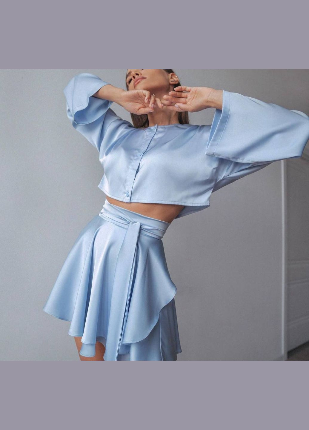 Жіночий шовковий костюм Adelante (330577948)