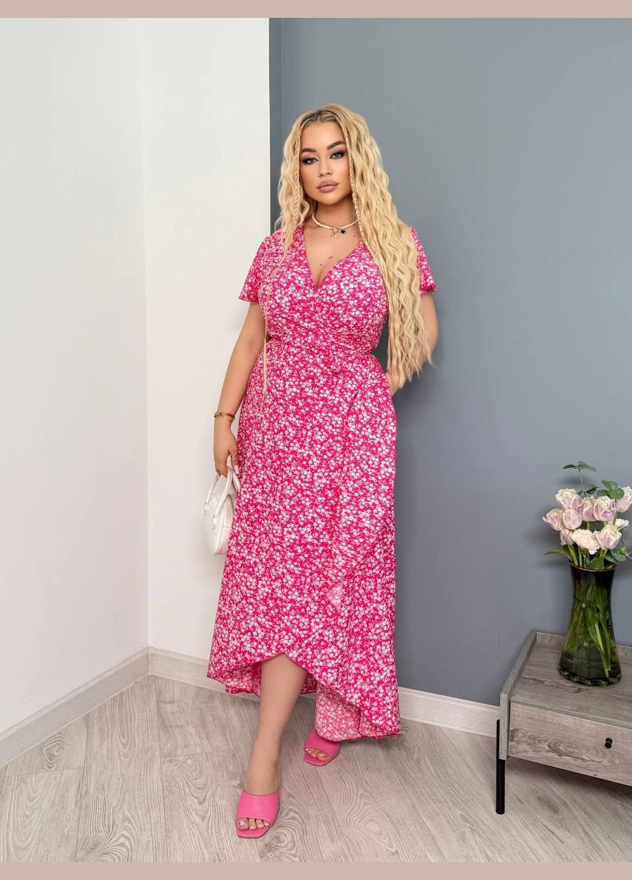 Малиновое актуальное и модное платье из легкой ткани на запах Україна с цветочным принтом
