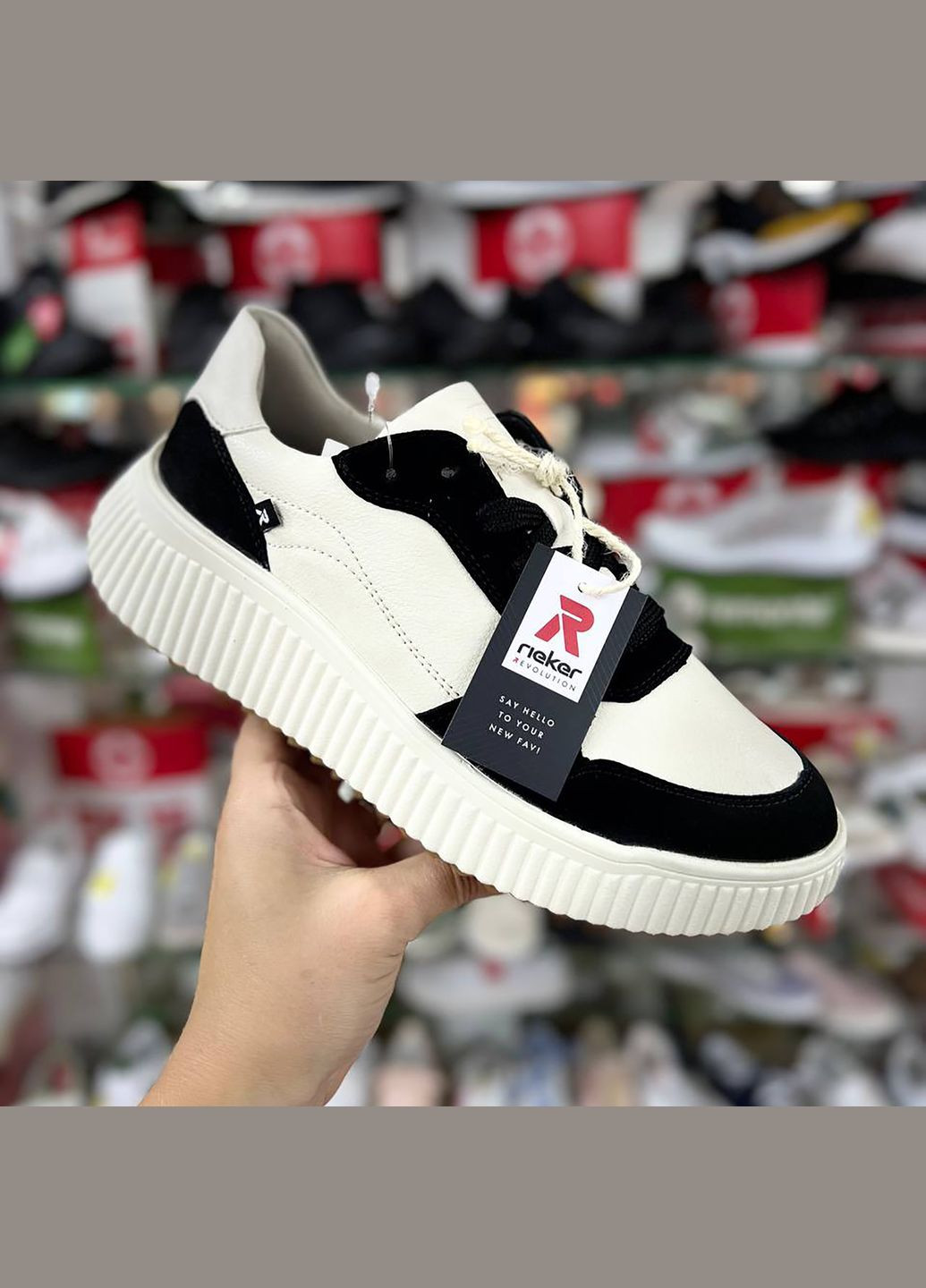 Демісезонні кросівки Rieker чорно-білі демісезони (300073447)