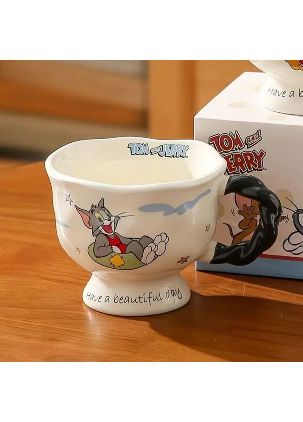 Керамічна оригінальна колекційна чашка "Том та Джеррі" 360 мл.) No Brand (370217728)