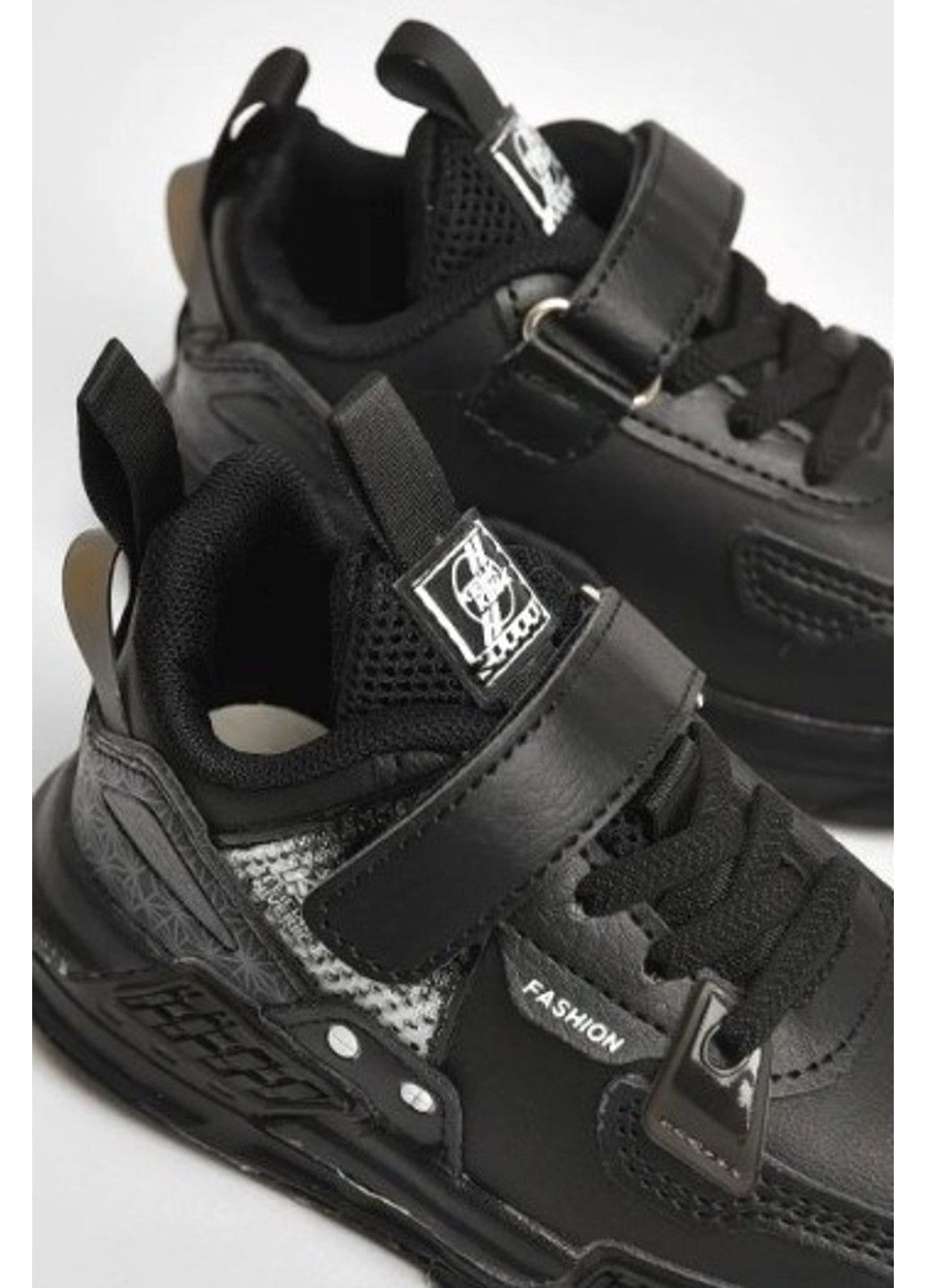 Черные демисезонные кроссовки детские с подсветкой черные W.Niko