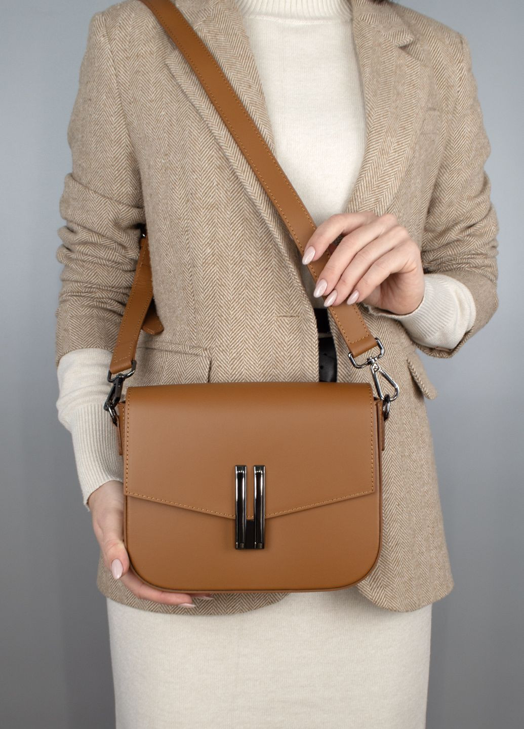 Сумка шкіряна жіноча 03797 темно-руда на магніті Virginia Conti (305673699)