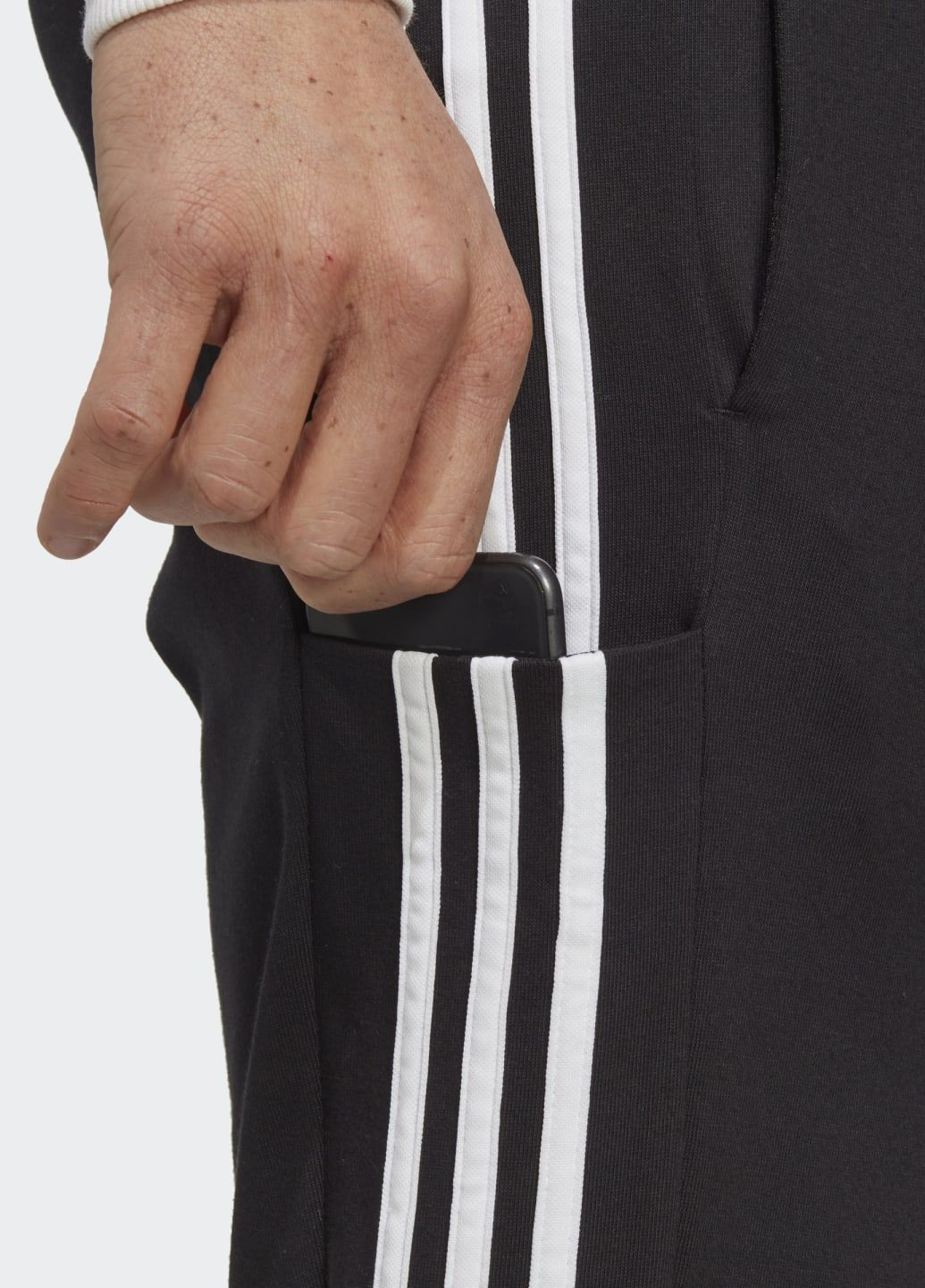 Джогери Essentials Single Jersey Tapered Open Hem 3-Stripes adidas (284282302)