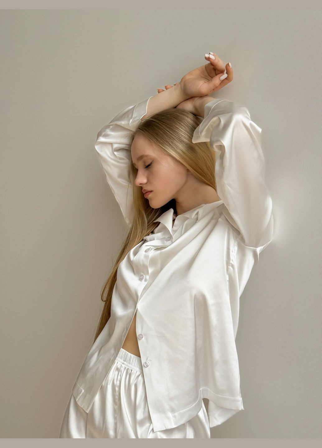Белая всесезон женская пижама атласная (шорты и рубашка) (одежда для дома, женский комплект для дома, одежда для сна) Twins