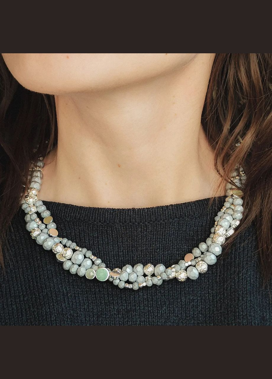 Чокер трёхрядный серебряный + бусины вставки Лава, Гематит d-10х6мм+- гип-ная фур-ра цвета серебро L-45-50см No Brand гематит, лава латунь, стекло серебро (303140314)