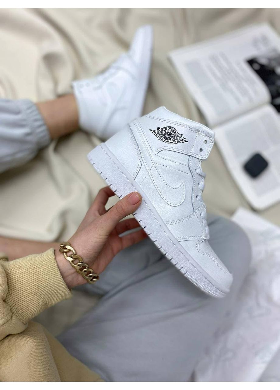 Чорні Осінні кросівки чоловічі nike air jordan 1 retro high white «black logo» найк аір джордан No Brand