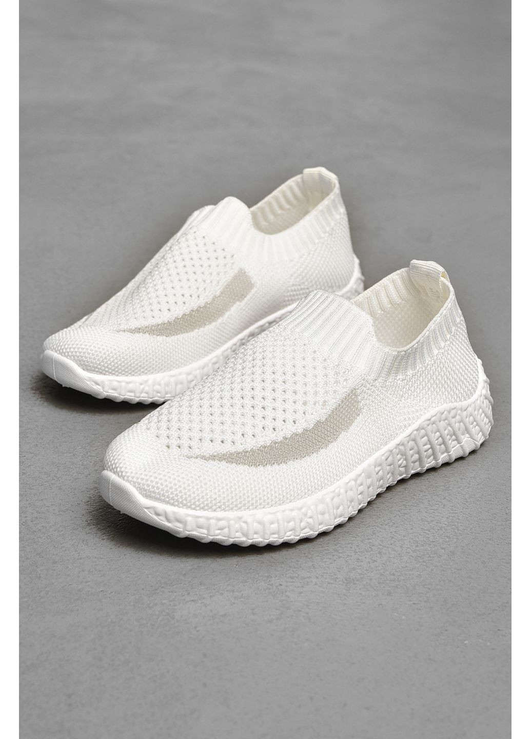 Белые демисезонные кроссовки детские белого цвета Let's Shop