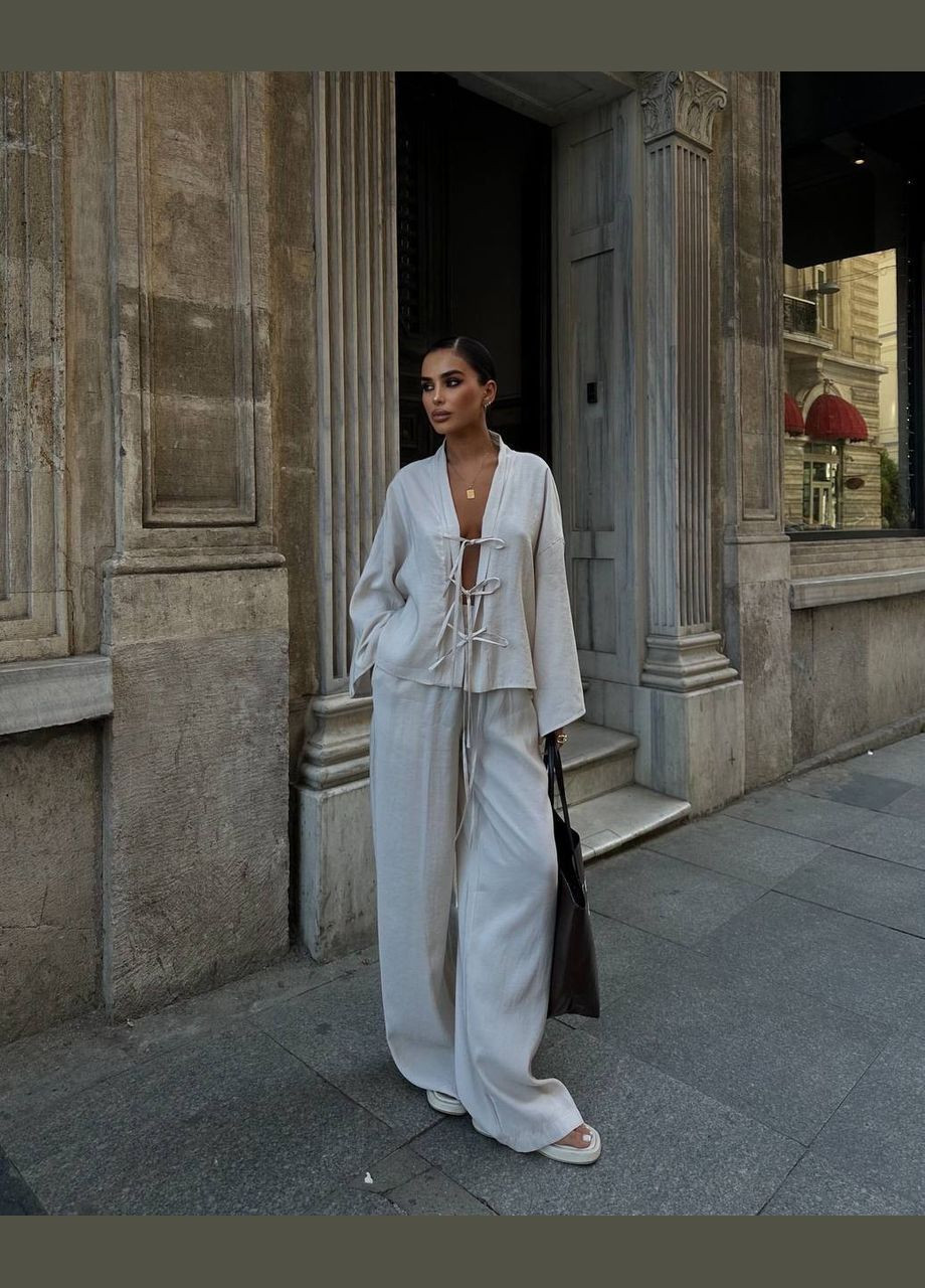 Літній бежевий костюм двійка з відкритим грудьми (на шнурівці) з американського крепа,класний однотонний костюм 2-ка No Brand 873-4 (295958639)