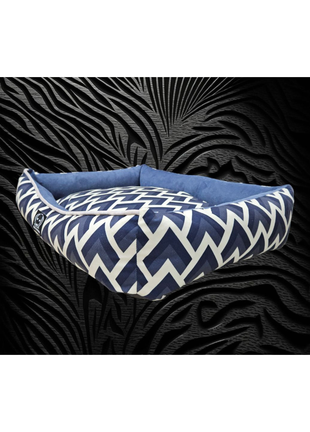 Лежанка 90х65х18см з текстилю для середніх собак "Ethnos Blue" (Синій) S&N Family (361204661)