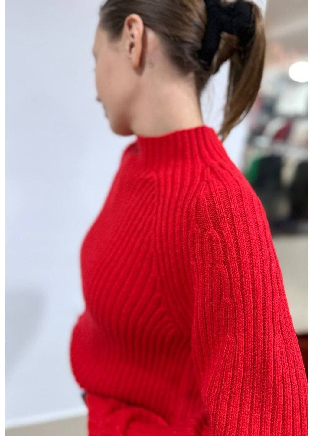 Червоний демісезонний жіночий светр в рубчик з коміром стійкою н&м (58663) xs червоний H&M