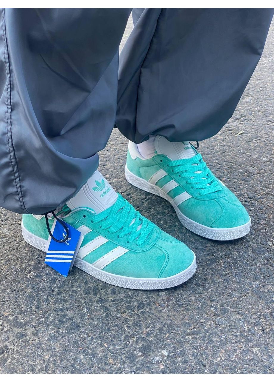 Белые демисезонные кроссовки мужские adidas gazelle mint адидас газель No Brand
