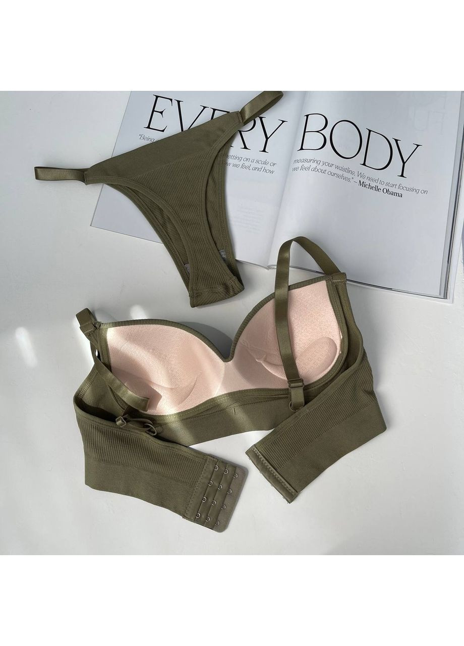 Оливковый (хаки) демисезонный женский набор белья бюстгальтер и трусы стринги для женщин однотонный в рубчике с формованными чашками вс без косточек. No Brand Білизна жіноча
