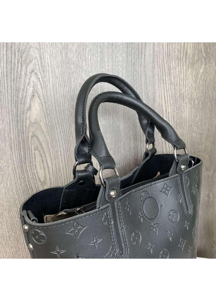 Женская сумка с брелком веночком из экокожи черная наплечная большая ProDobro (363260108)