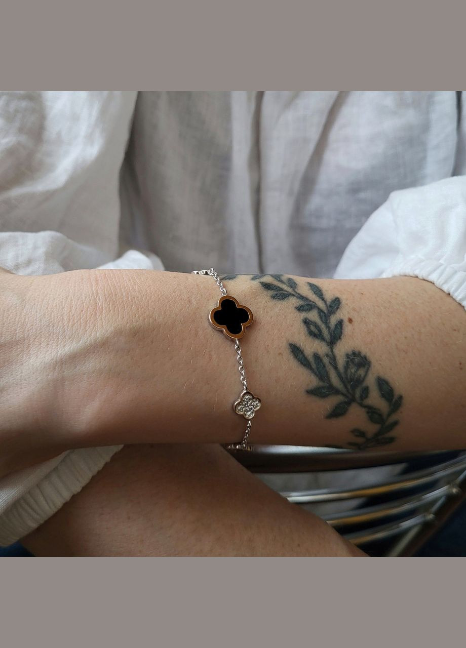 Серебряный браслет Клевер с Черной эмалью с золотой пластиной 16.5 - 19 см серебро 925 пробы 671 5.73г Nobrand (363969273)