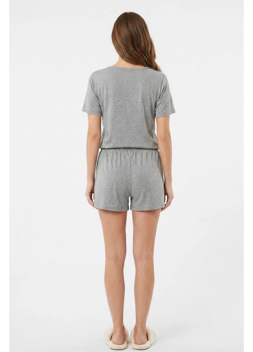 Сіра всесезон піжама жіноча сірого кольору з принтом футболка + шорти Let's Shop