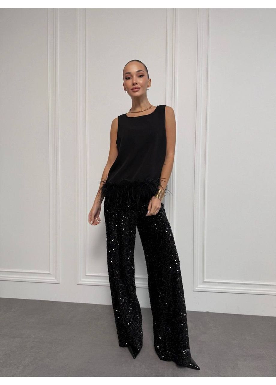Чорна жіноча блуза без рукавів з пір'яним оздобленням MonCher