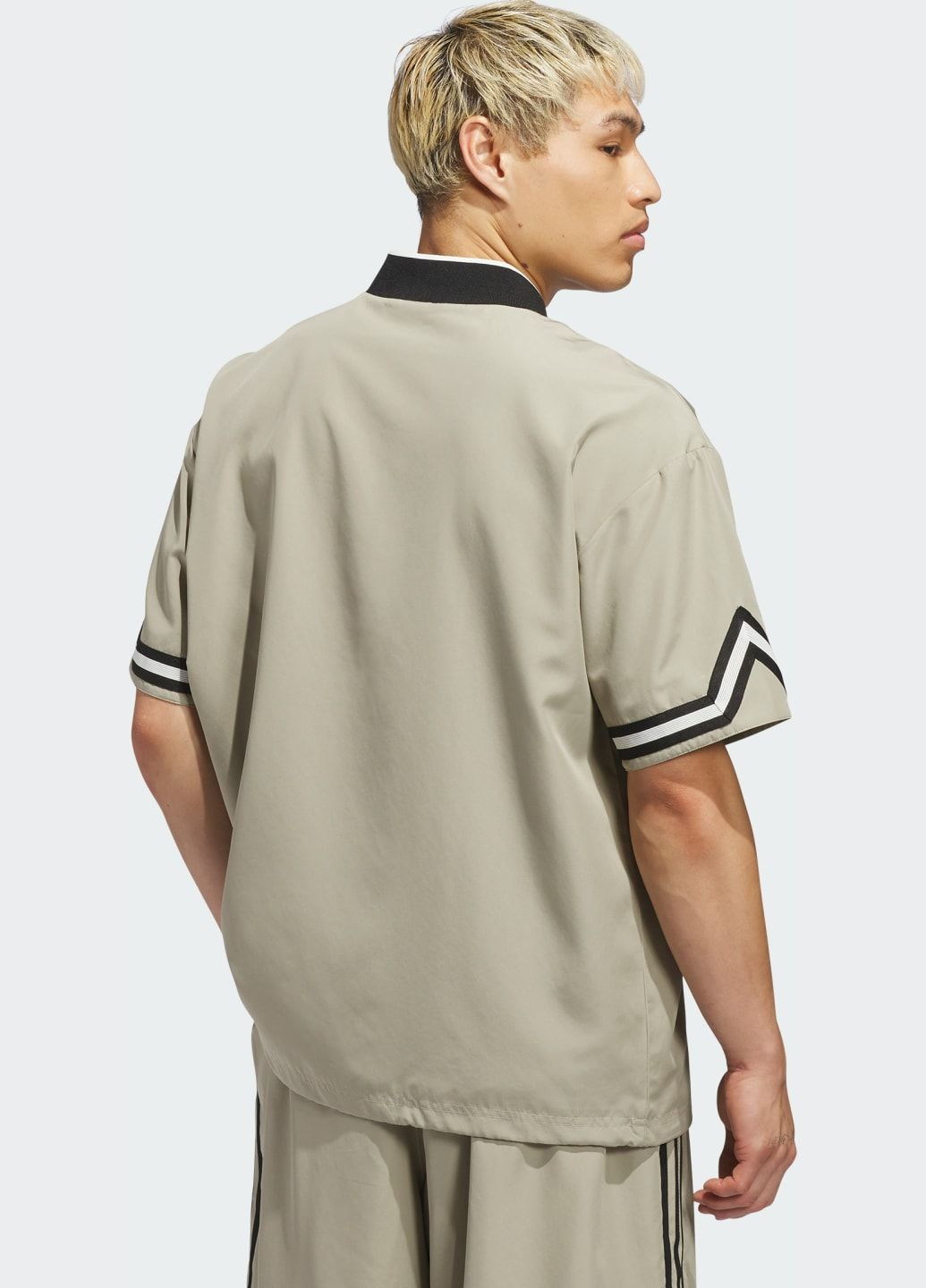 Футболка Originals Basketball Warm Up adidas (372795331)